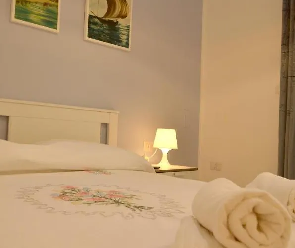 Meme شقة باري